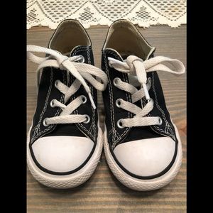 Converse size 9T